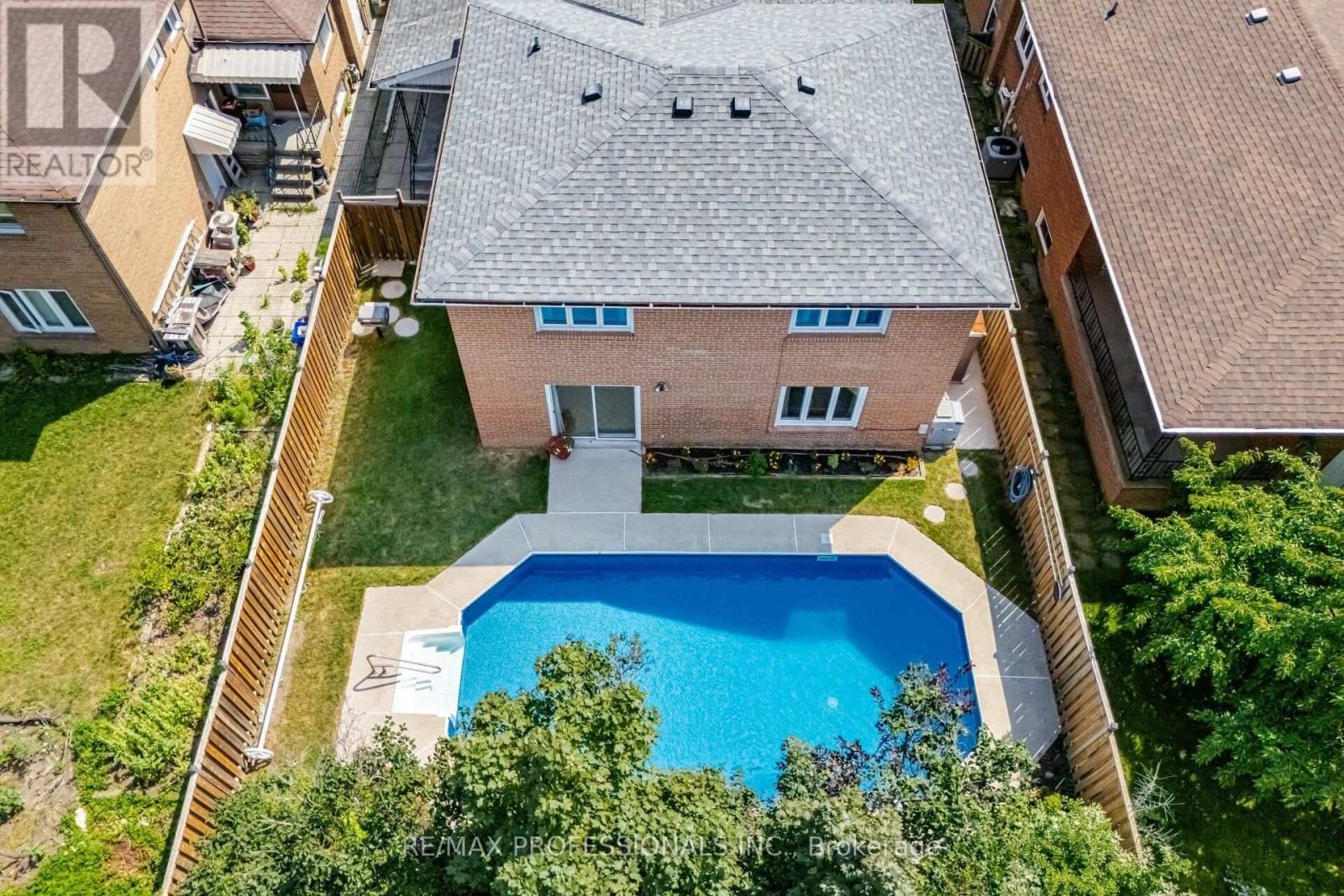 90 PECKHAM AVENUE - 49