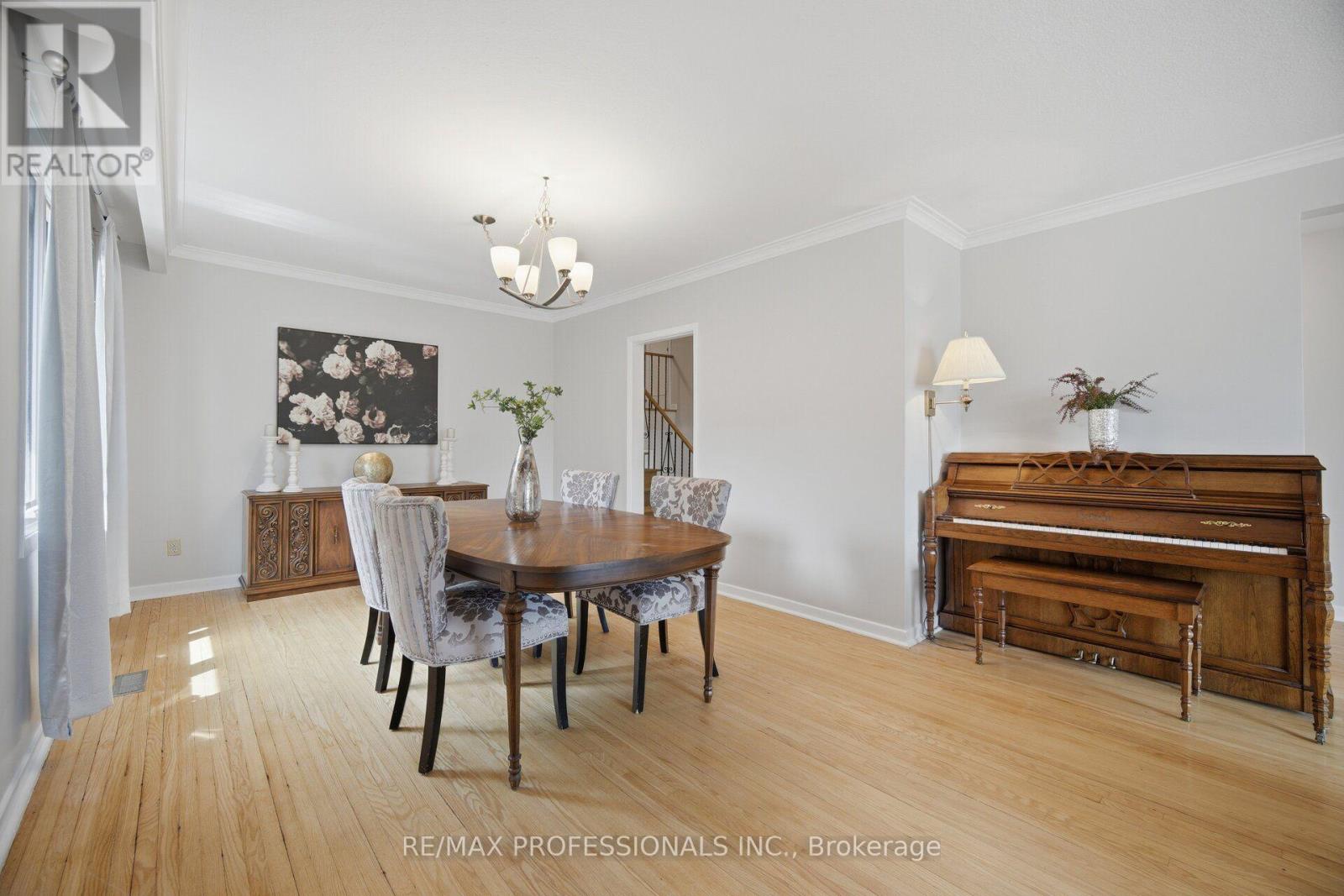 90 PECKHAM AVENUE - 8