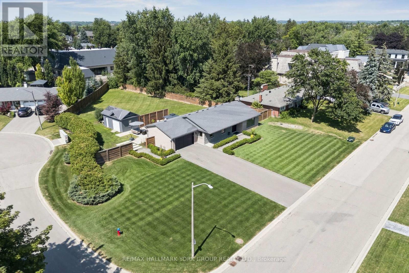 256 BANNER LANE - 1