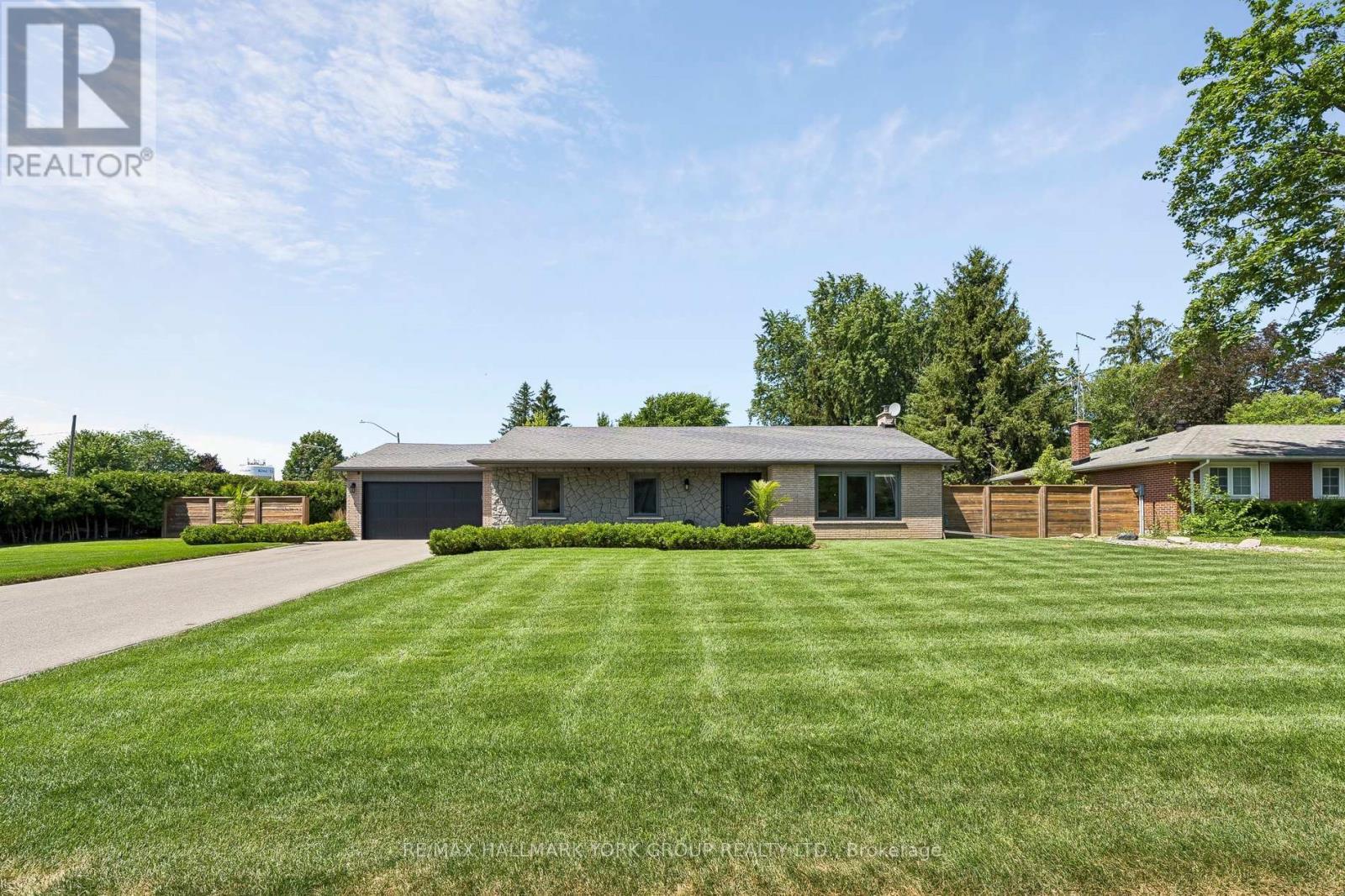 256 BANNER LANE - 6