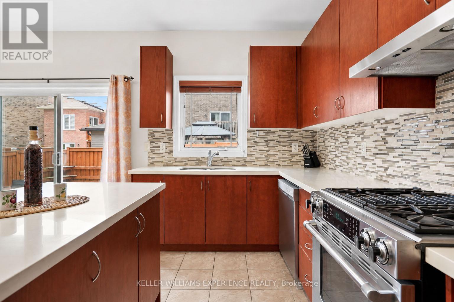 1296 DALLMAN STREET - 11