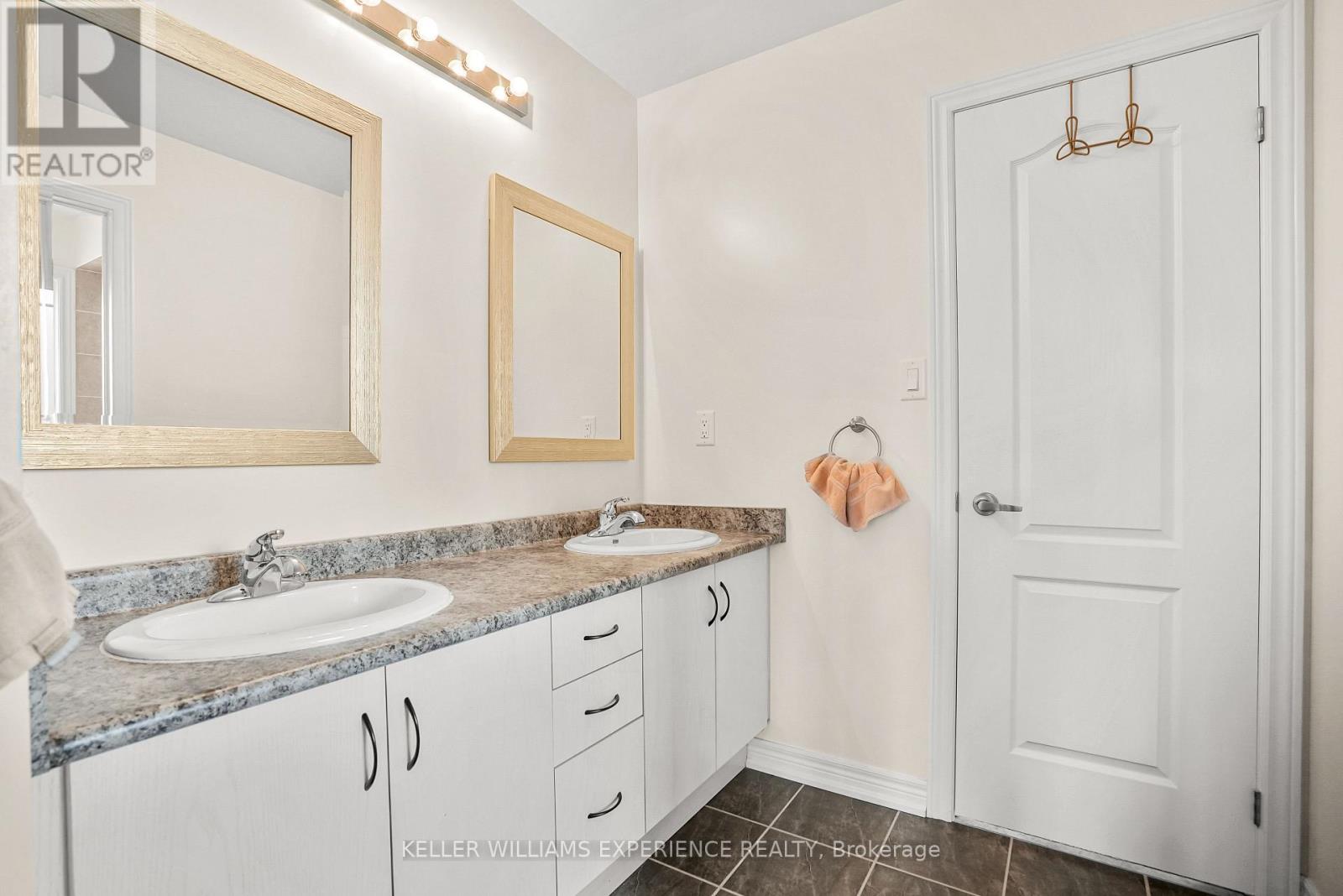 1296 DALLMAN STREET - 31
