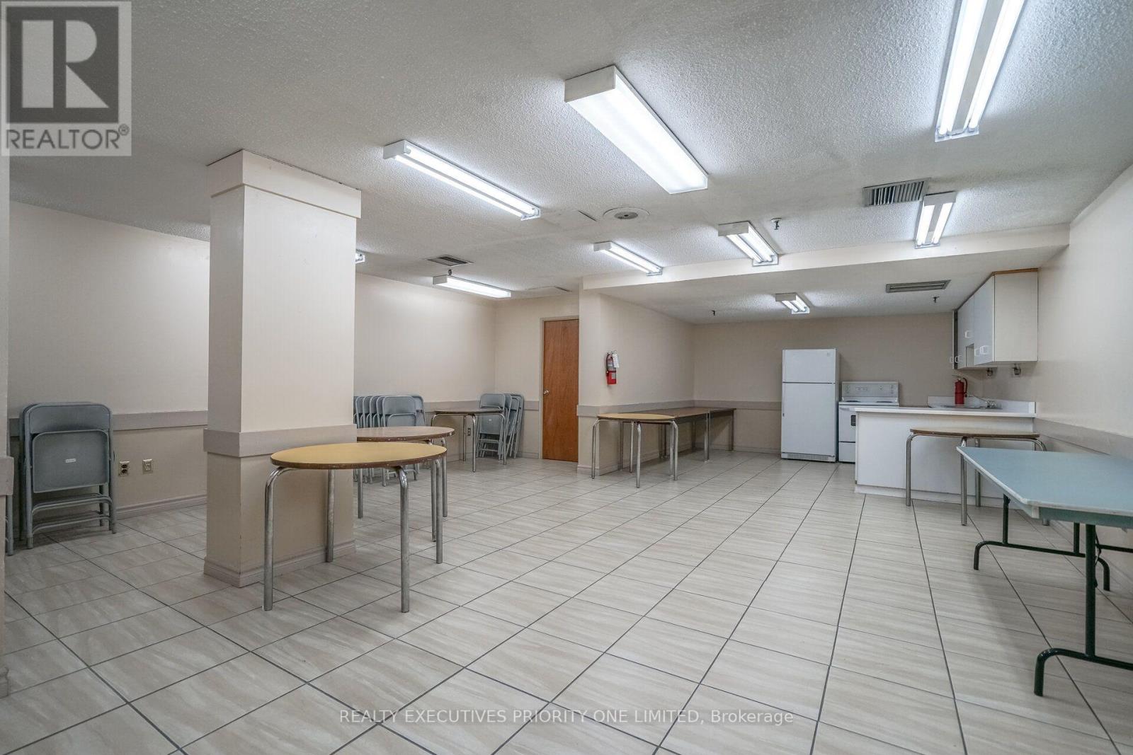 #1802 10 MARTHA EATON WAY - 7