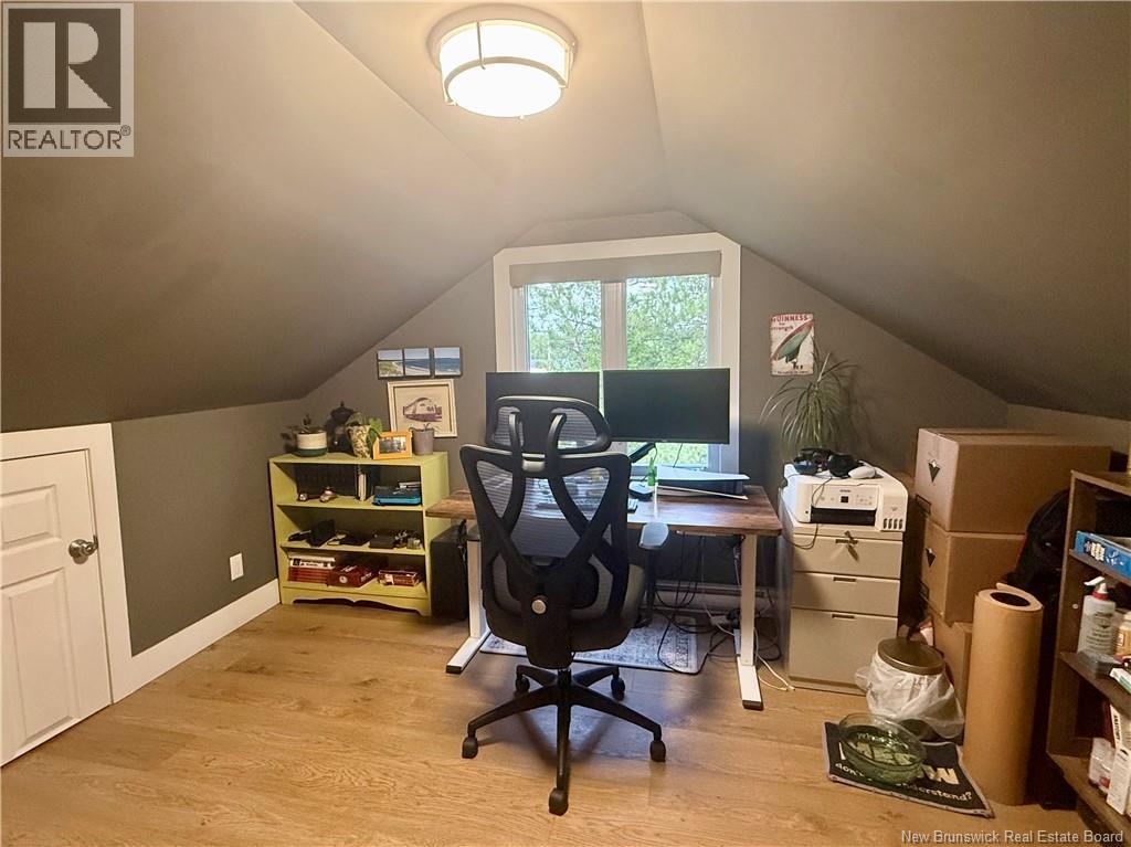 1567 Beaverbrook Road - 21