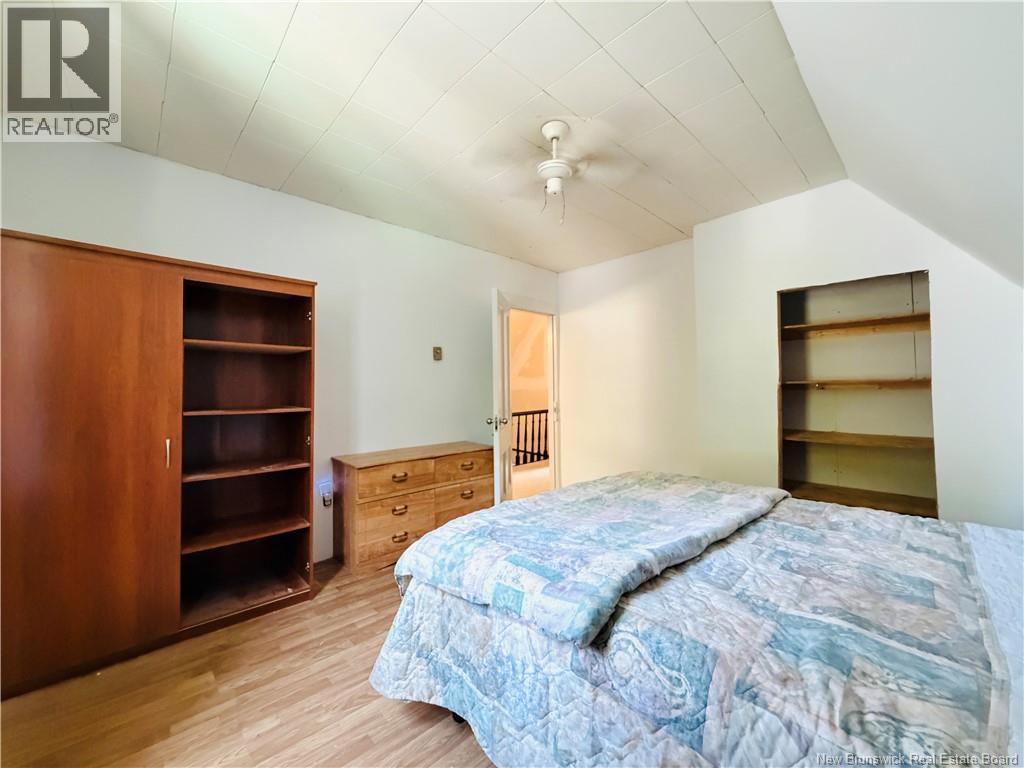 249 Wellington Street - 21