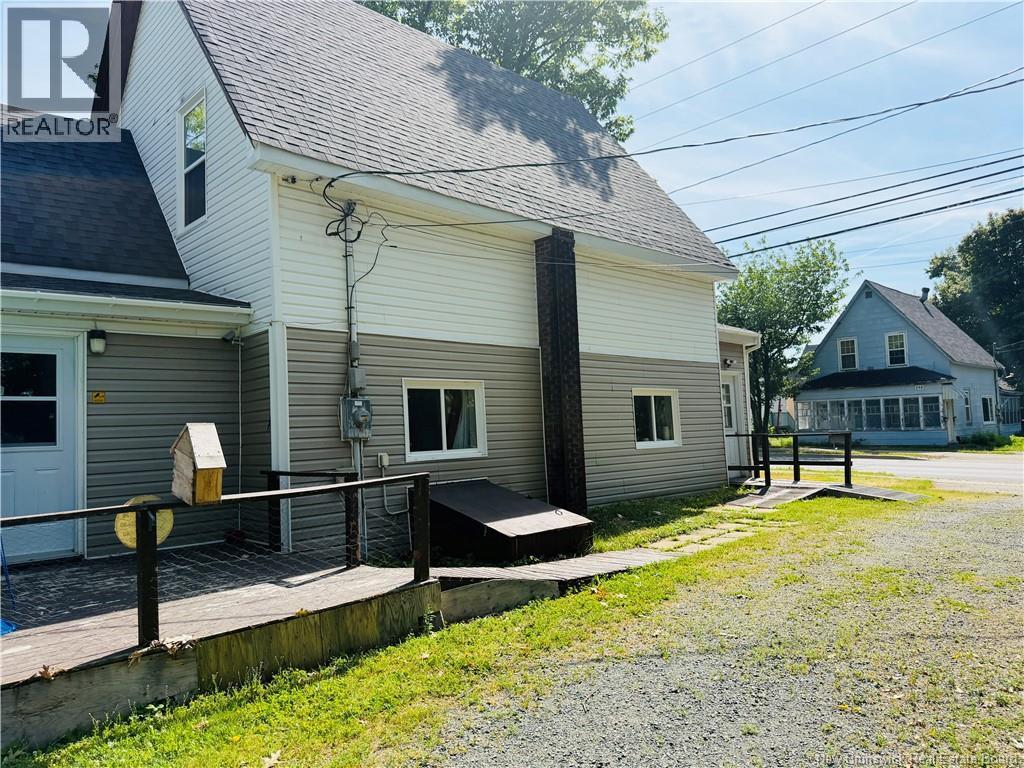 249 Wellington Street - 33