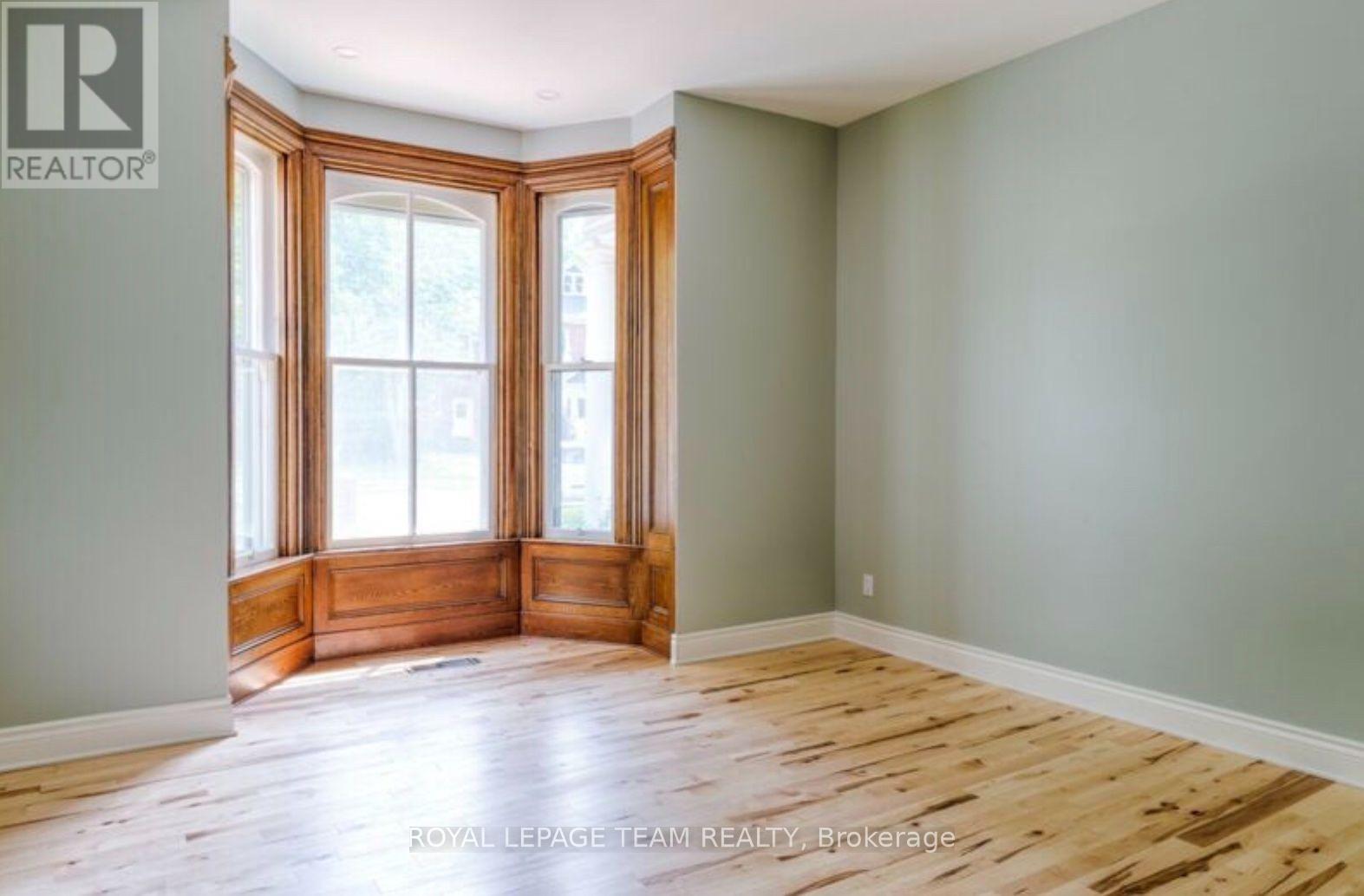 154 ELGIN STREET - 7
