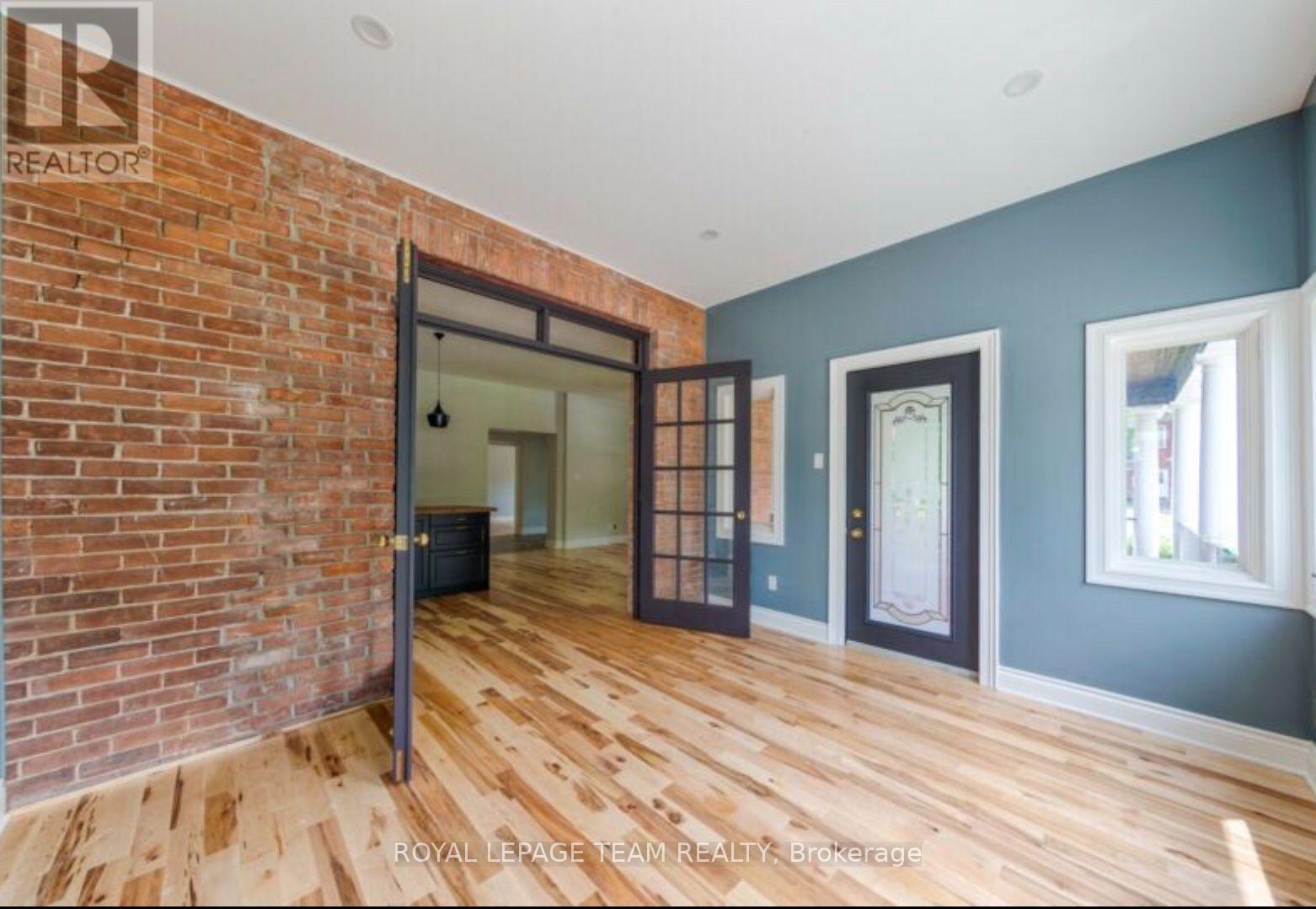 154 ELGIN STREET - 6