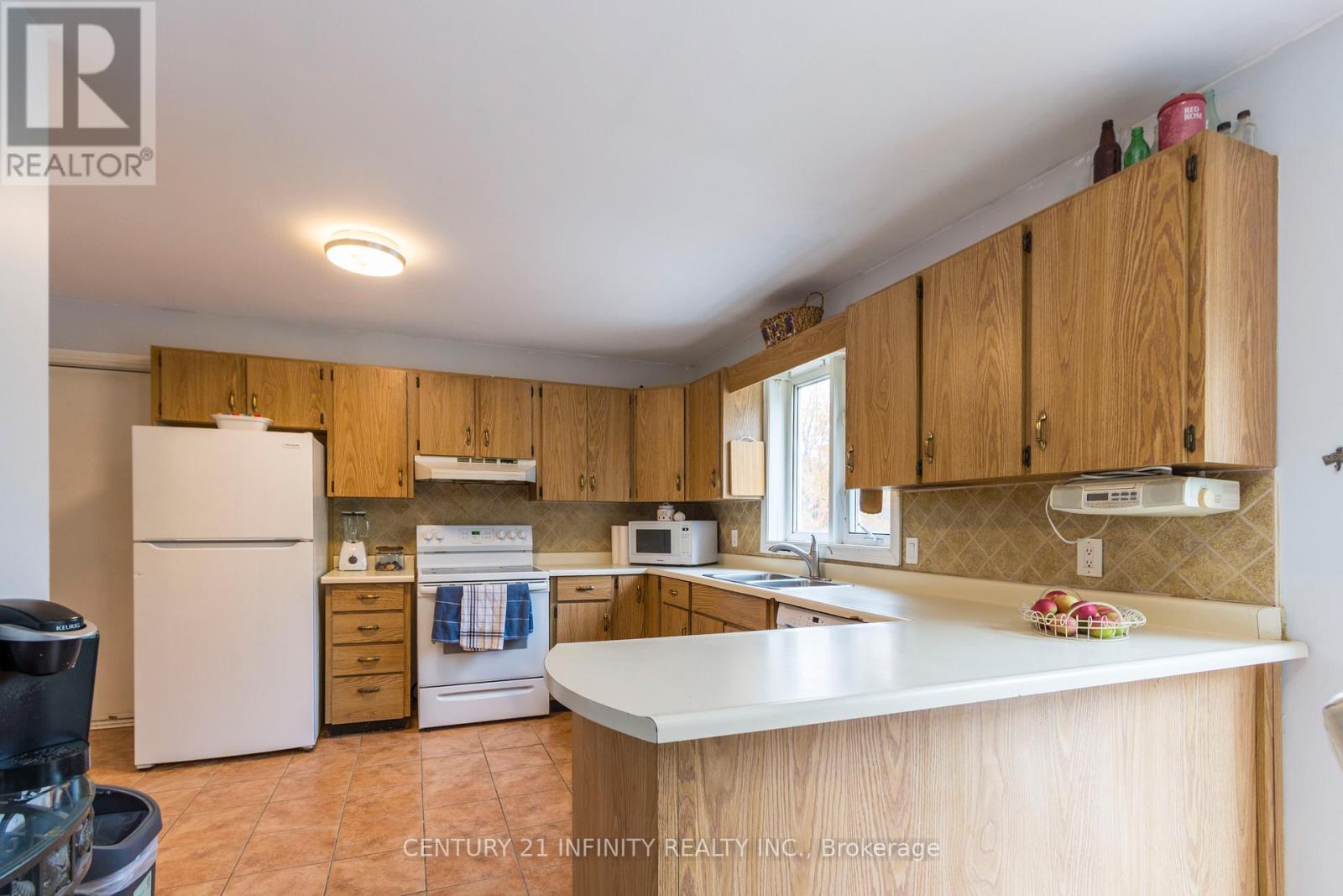 460 PIGDEN ROAD - 16