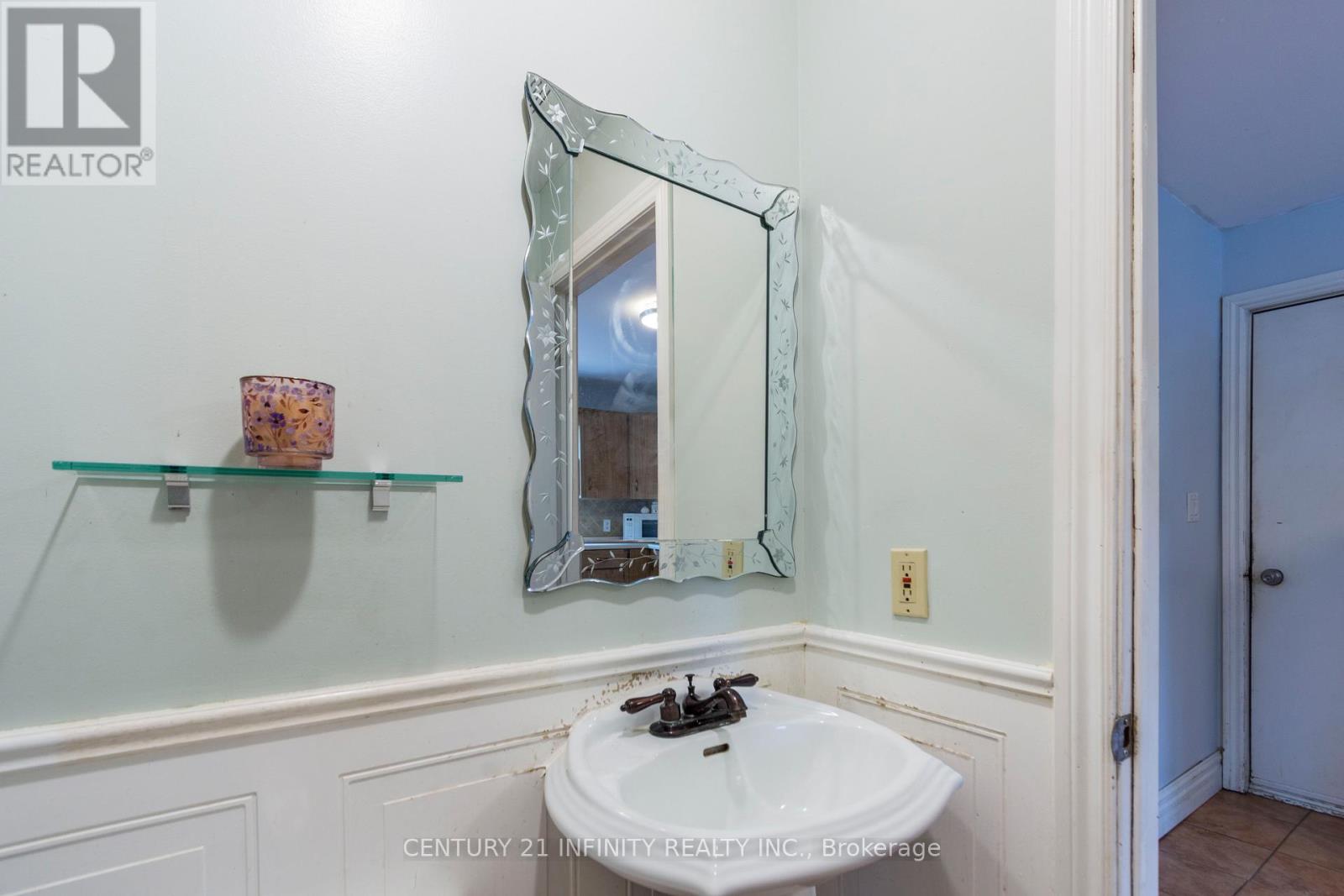 460 PIGDEN ROAD - 20