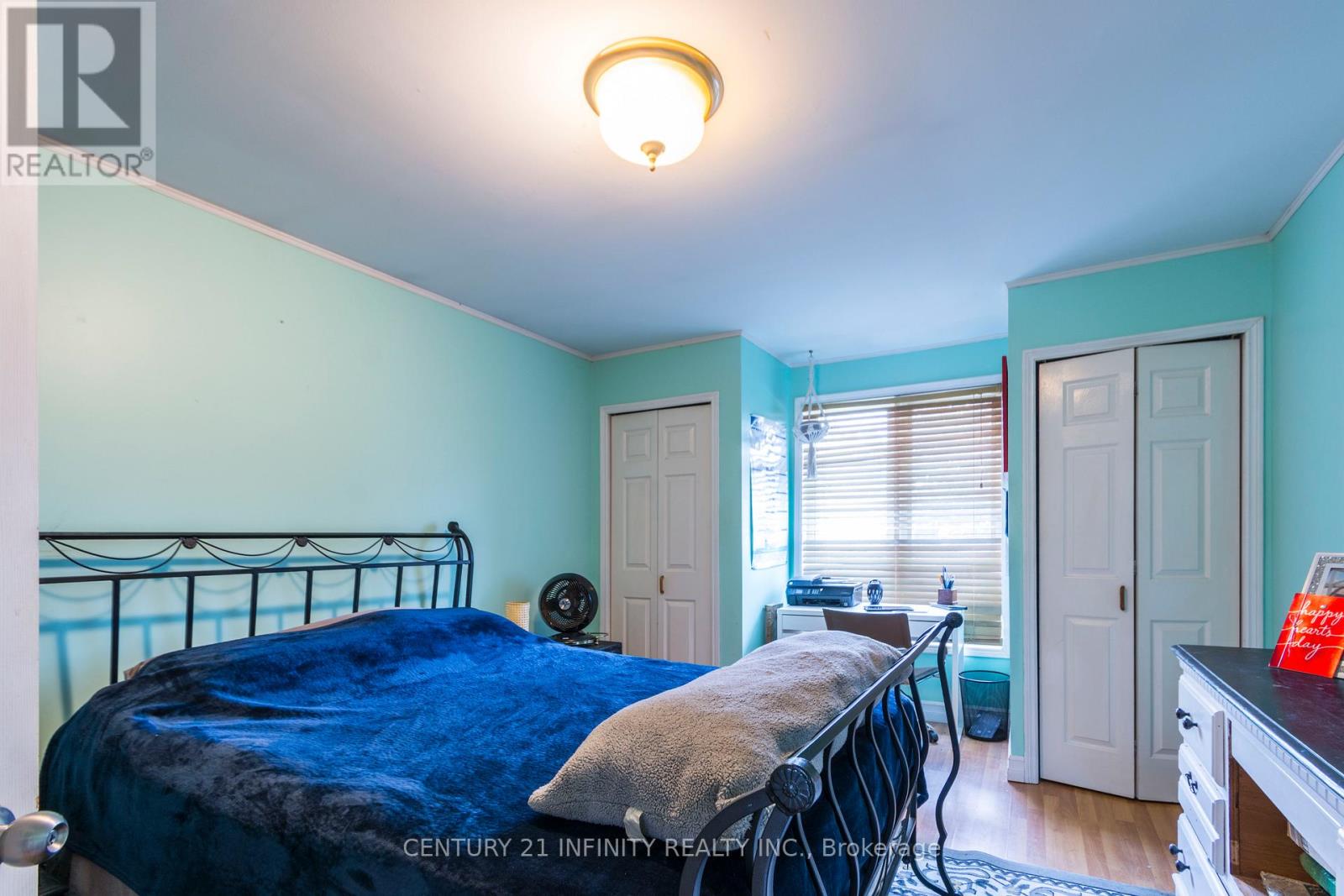 460 PIGDEN ROAD - 24