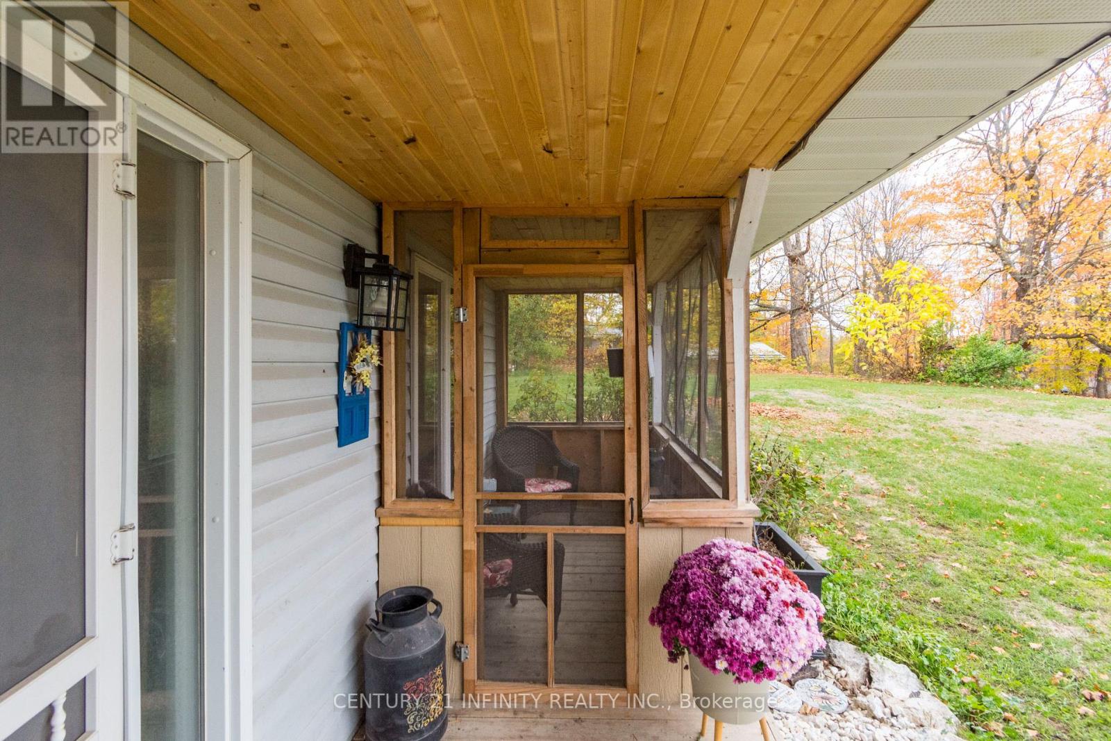 460 PIGDEN ROAD - 31