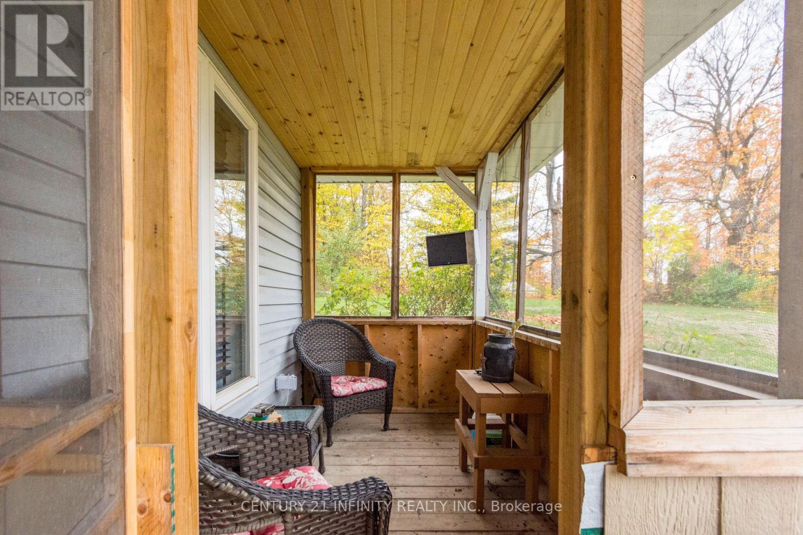 460 PIGDEN ROAD - 32