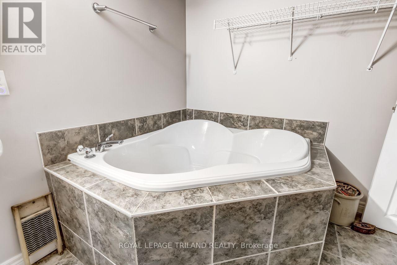 3 GREGORY PLACE - Image 24