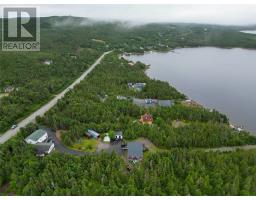 102 Main Road thumbnail 10
