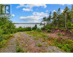 102 Main Road thumbnail 18