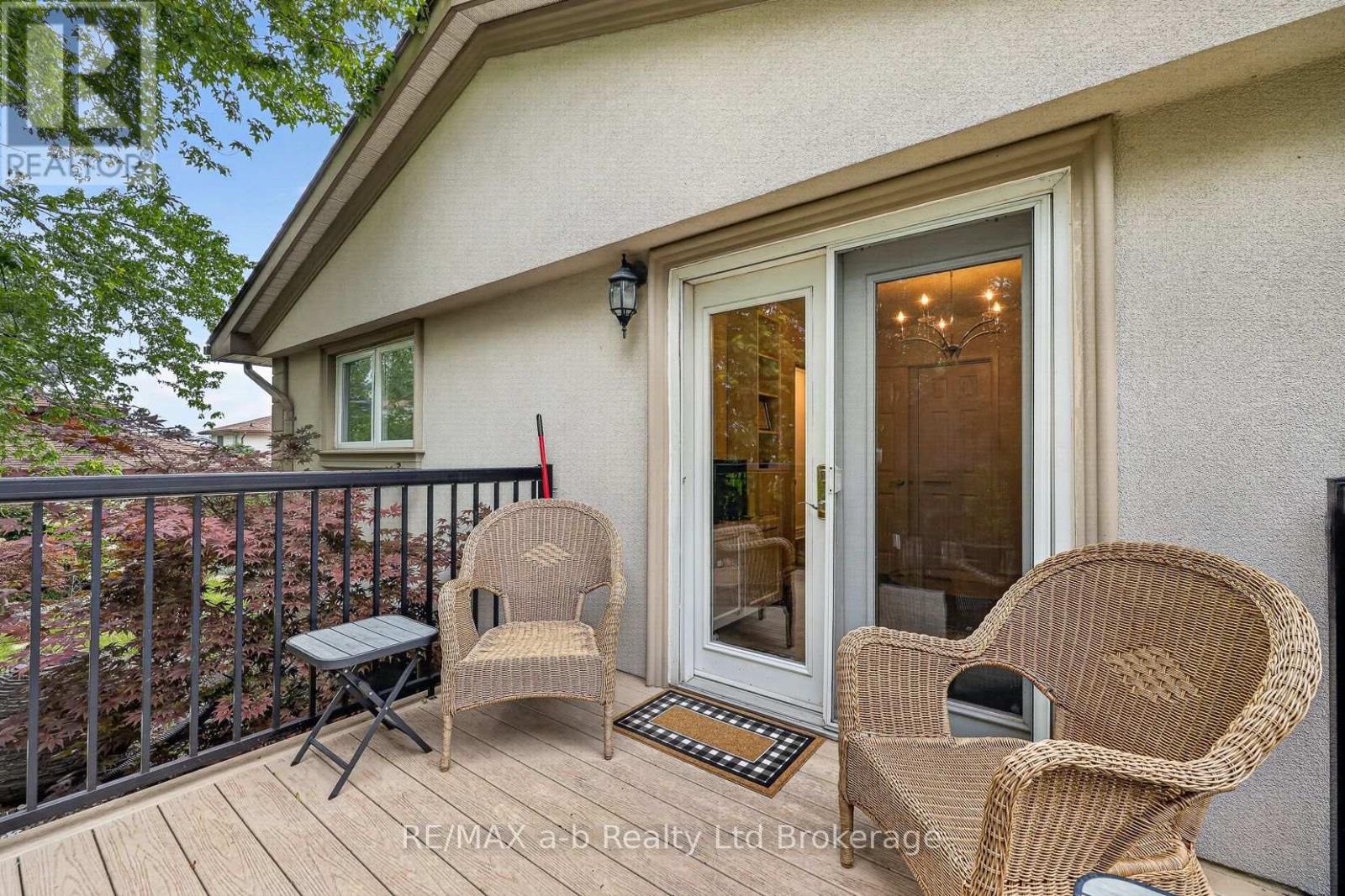 11 PRINCESS PARK ROAD - 12