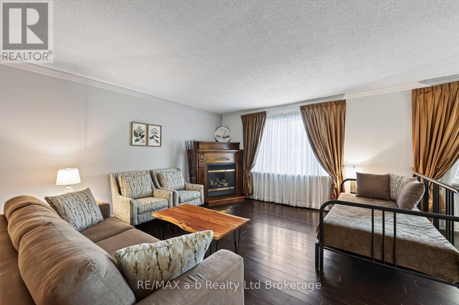 11 PRINCESS PARK ROAD - 22