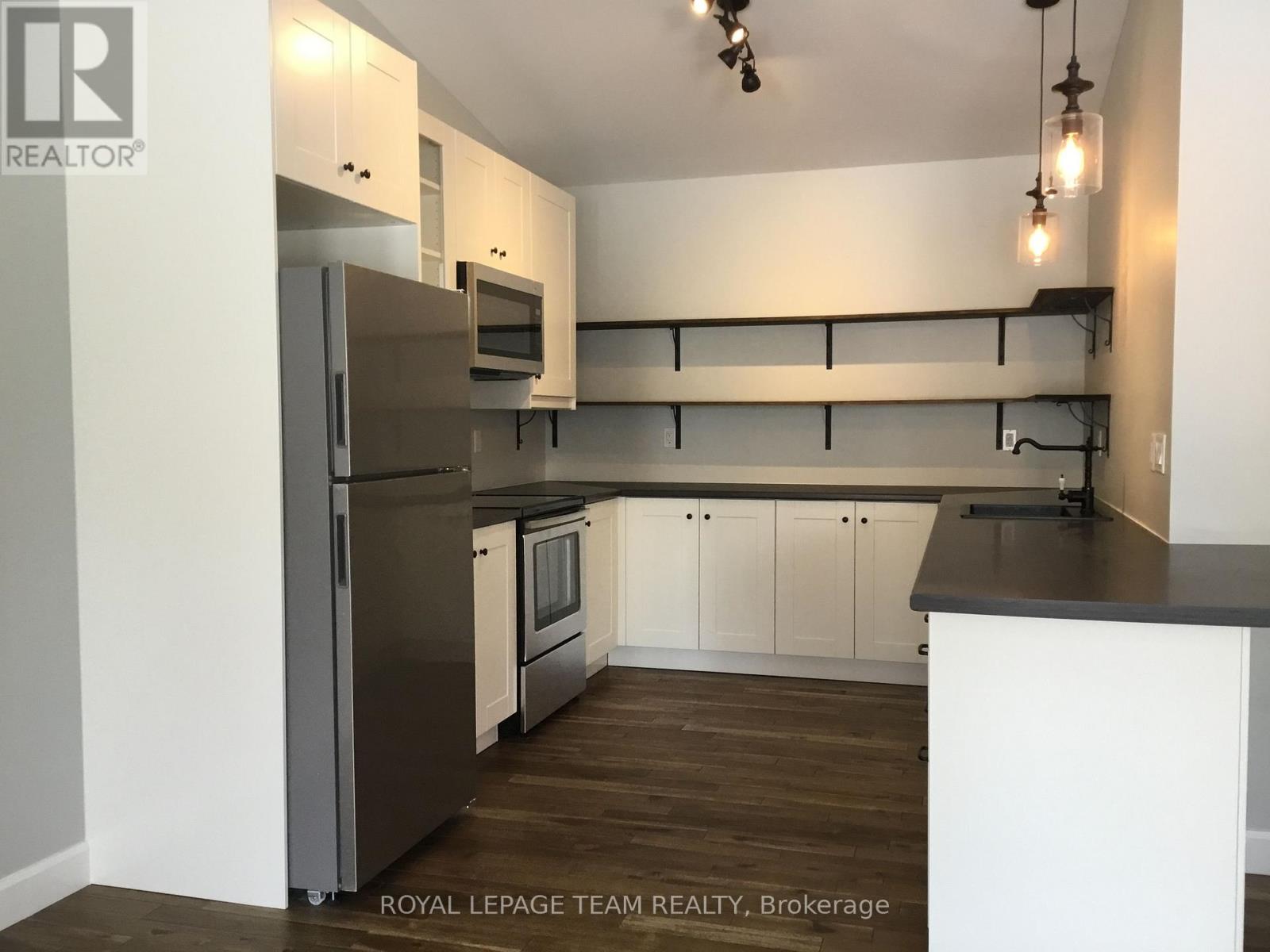154 ELGIN STREET - Image 33