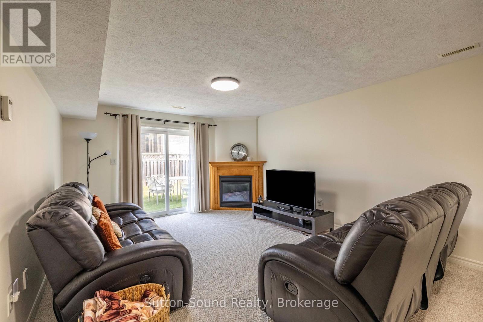 221 2ND AVENUE W - Image 16