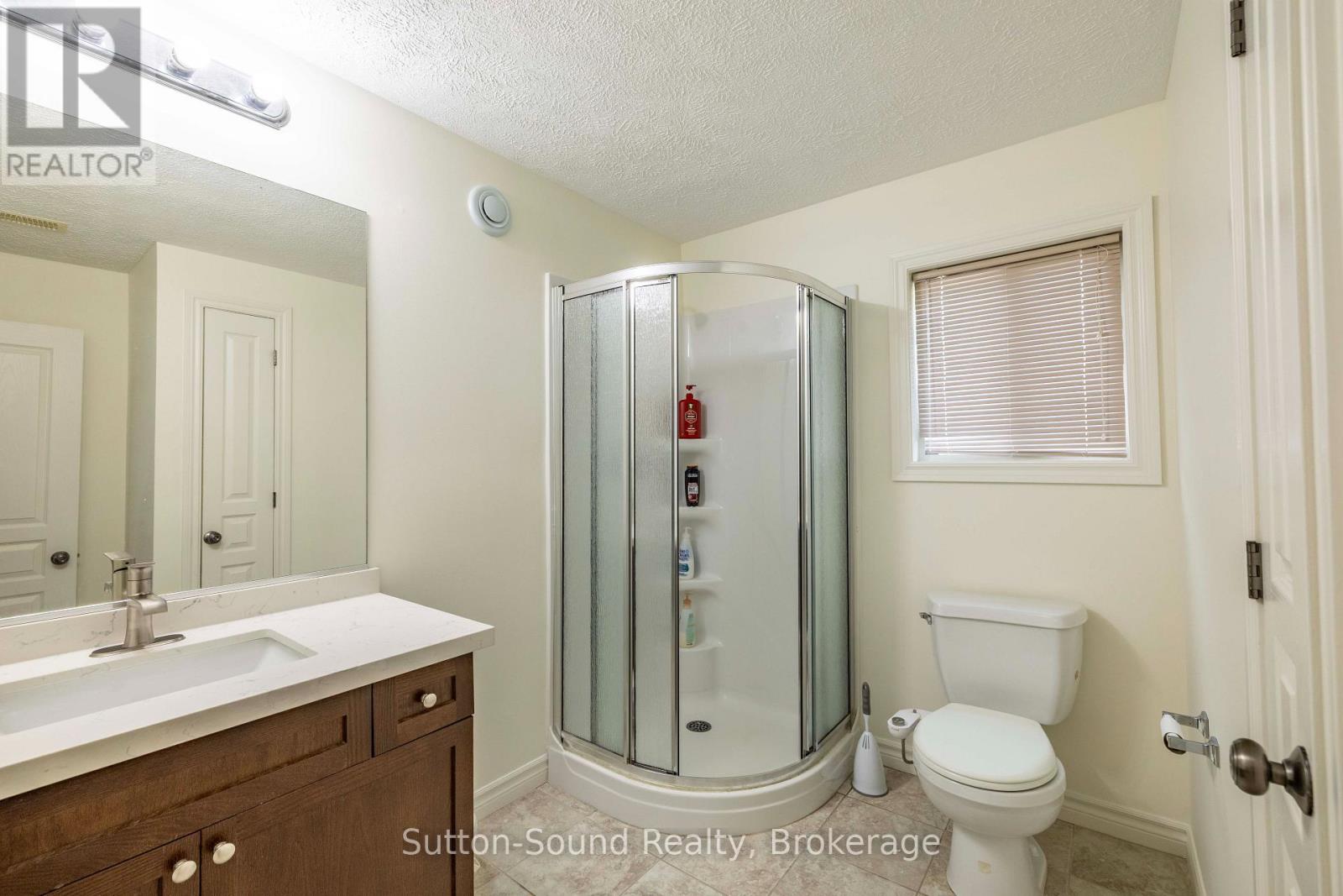 221 2ND AVENUE W - 21