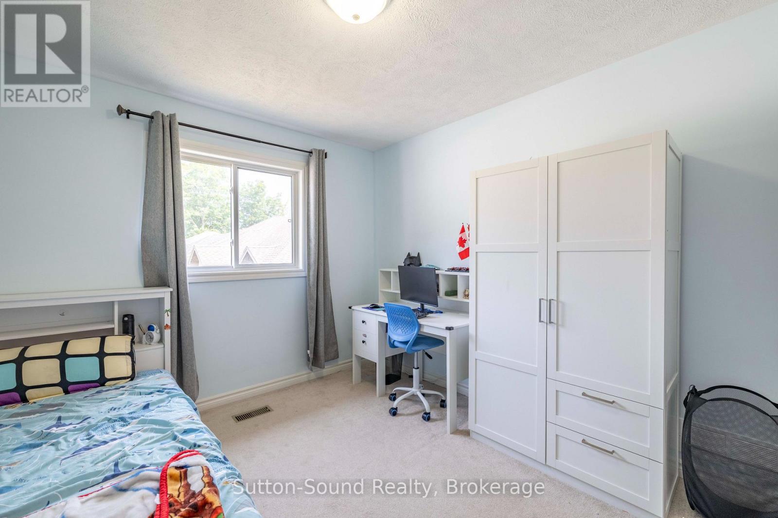 221 2ND AVENUE W - 26