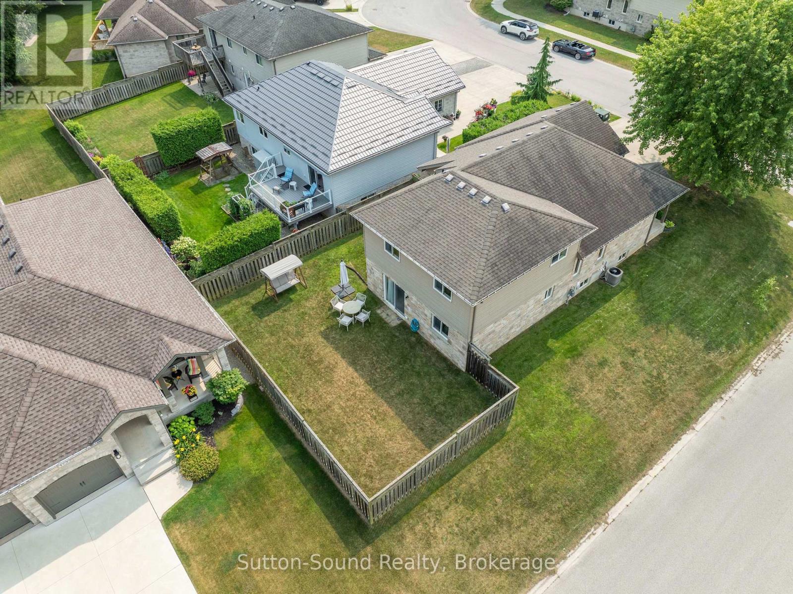 221 2ND AVENUE W - Image 31