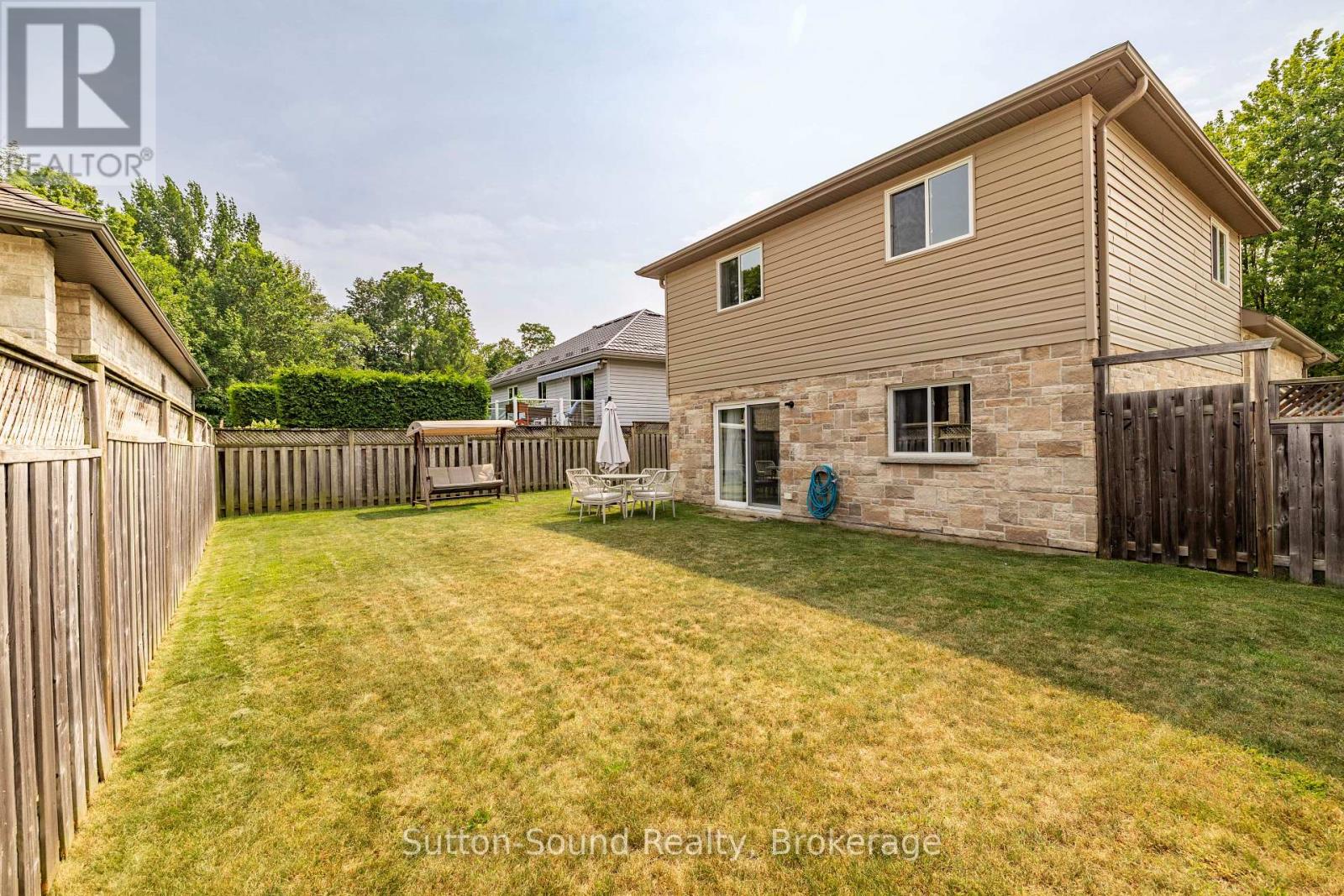 221 2ND AVENUE W - 33