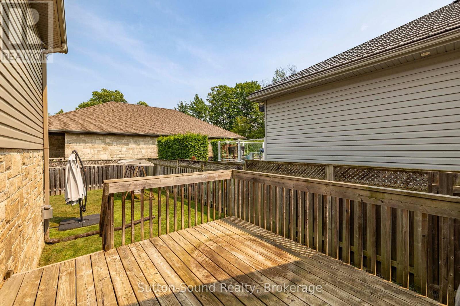 221 2ND AVENUE W - 34