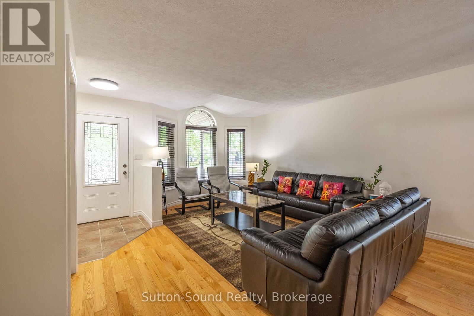 221 2ND AVENUE W - Image 6