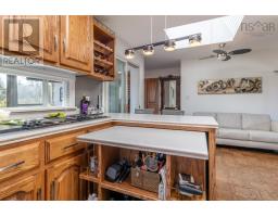 89 Pond Road, Lower West Pubnico, NS B0W2C0 Photo 15