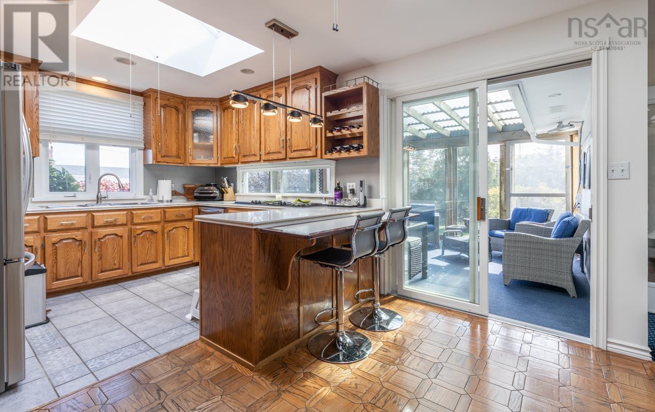 89 Pond Road - 12