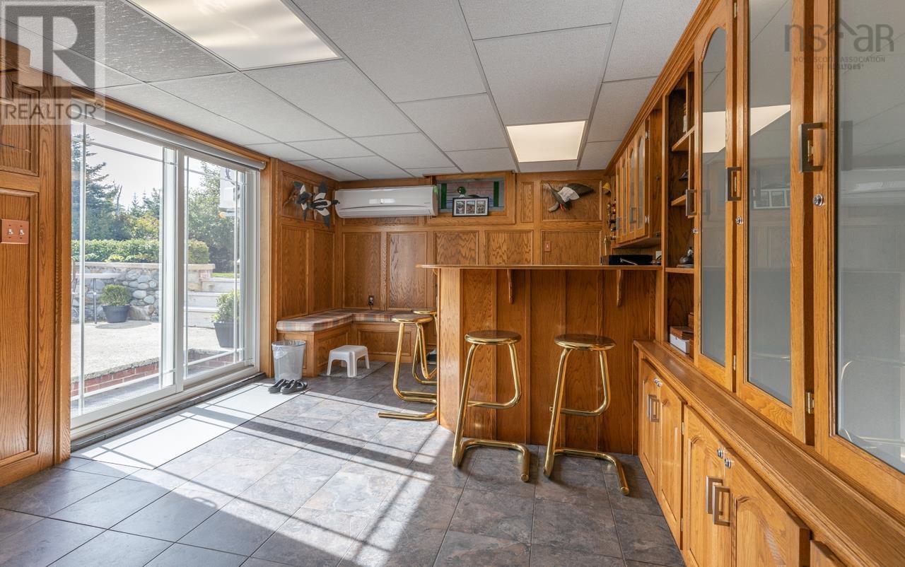 89 Pond Road - 32