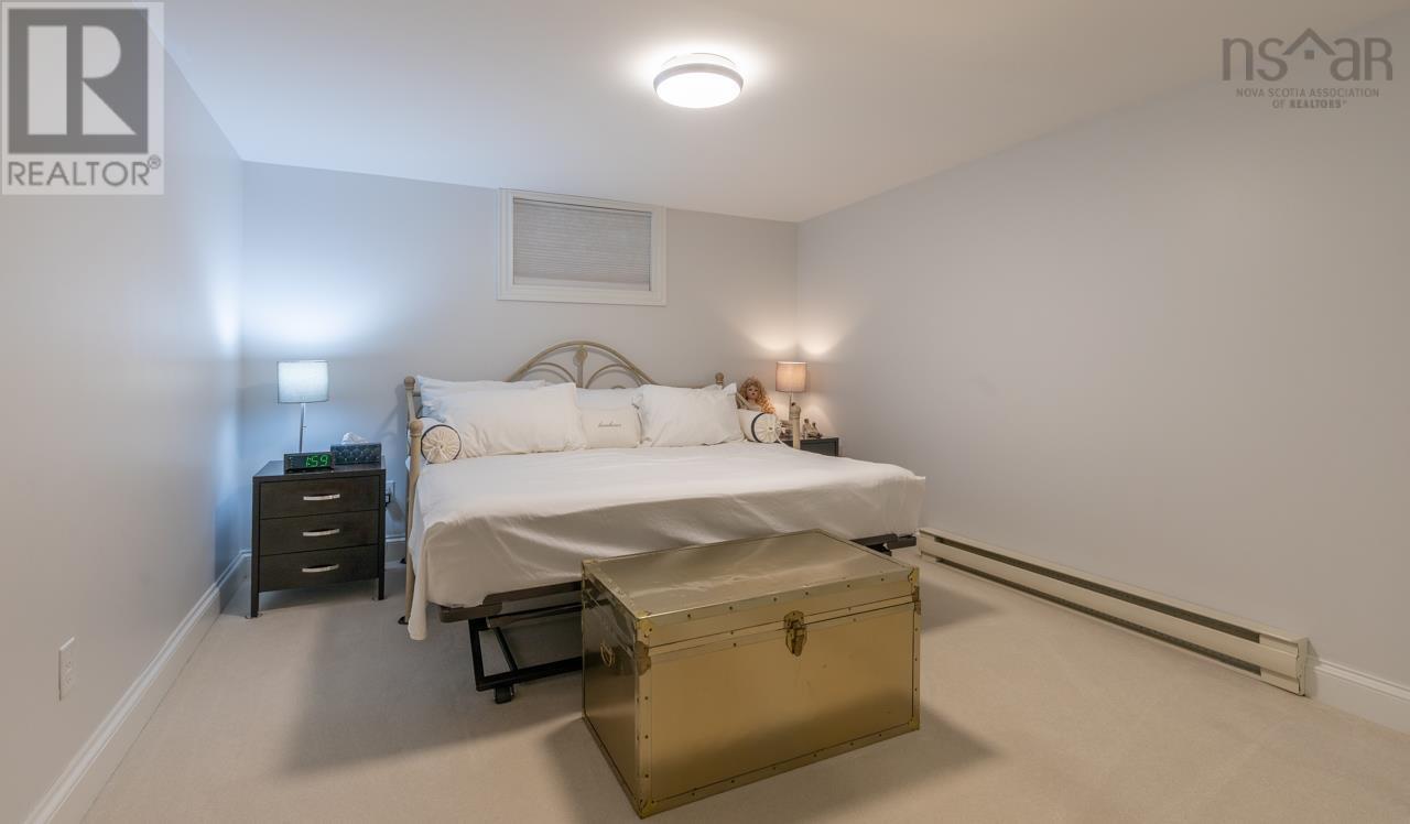 89 Pond Road - 36
