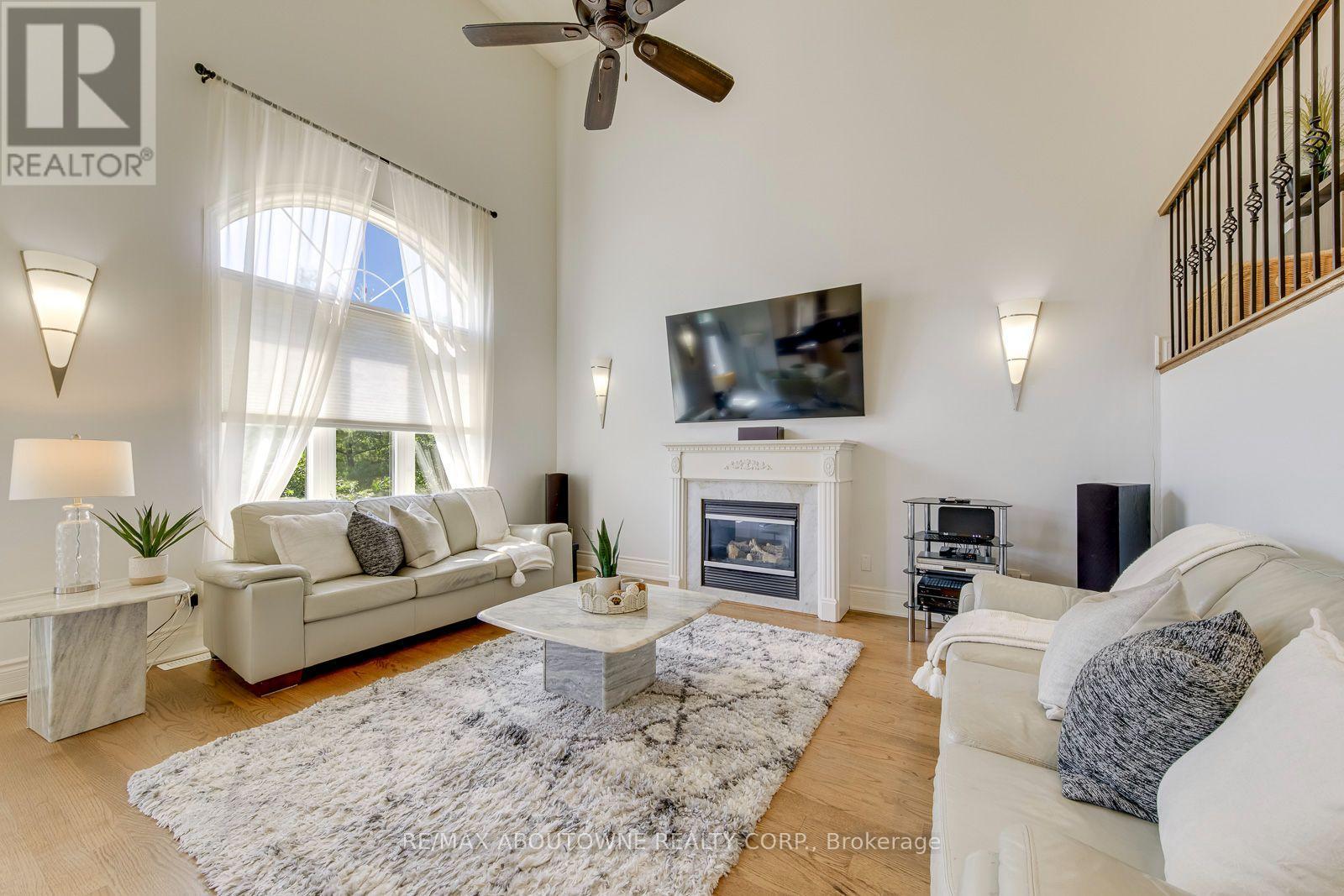 2380 WOODCREST DRIVE - Image 15