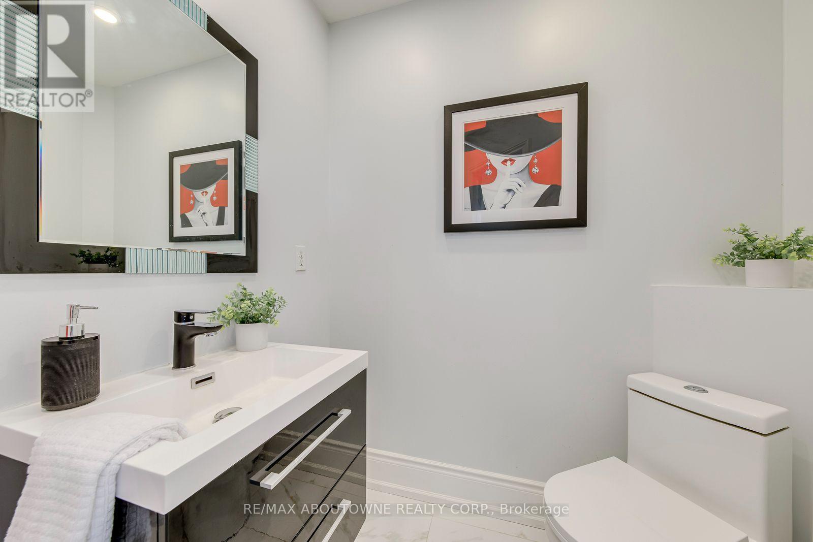2380 WOODCREST DRIVE - Image 20