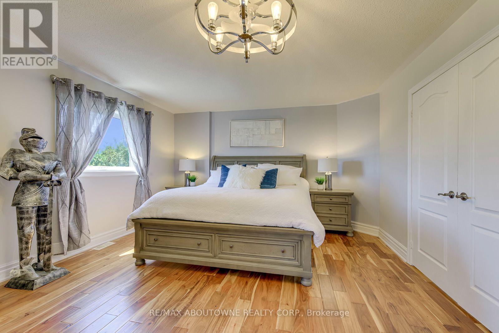 2380 WOODCREST DRIVE - Image 24