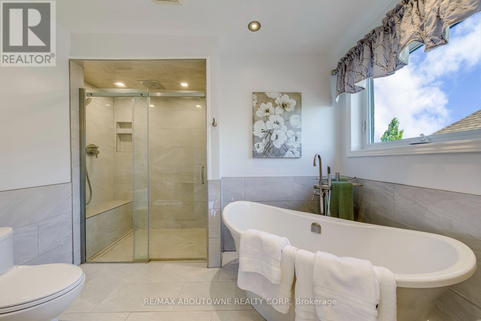 2380 WOODCREST DRIVE - Image 28