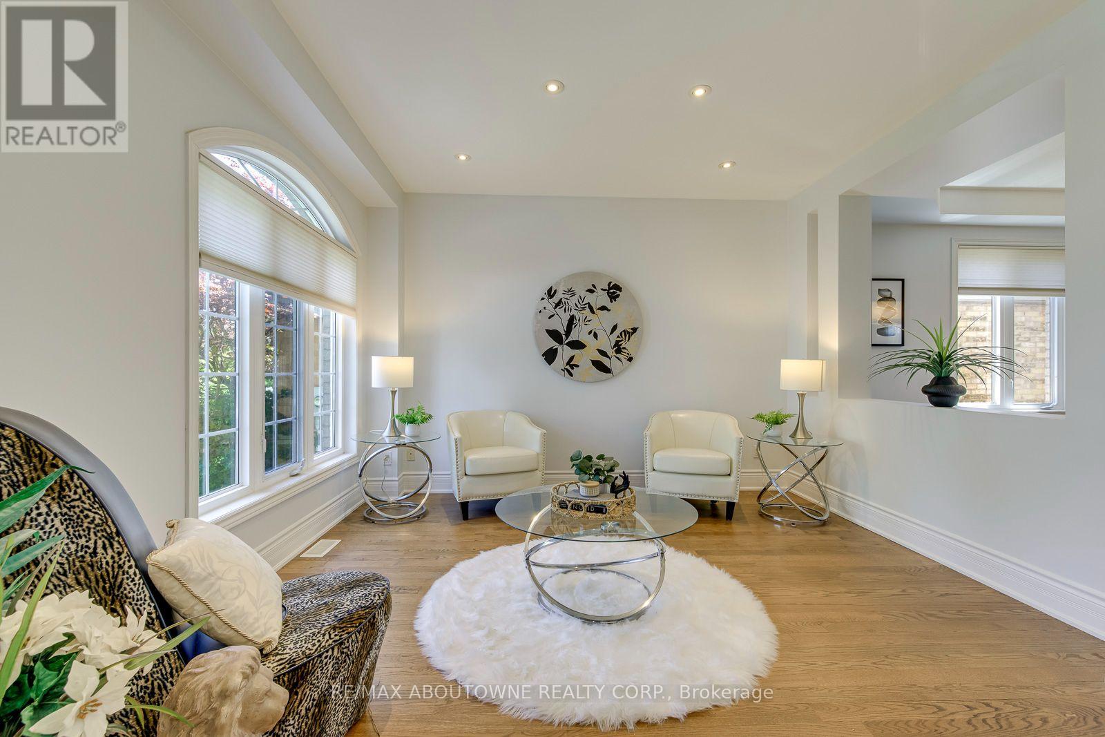 2380 WOODCREST DRIVE - Image 3