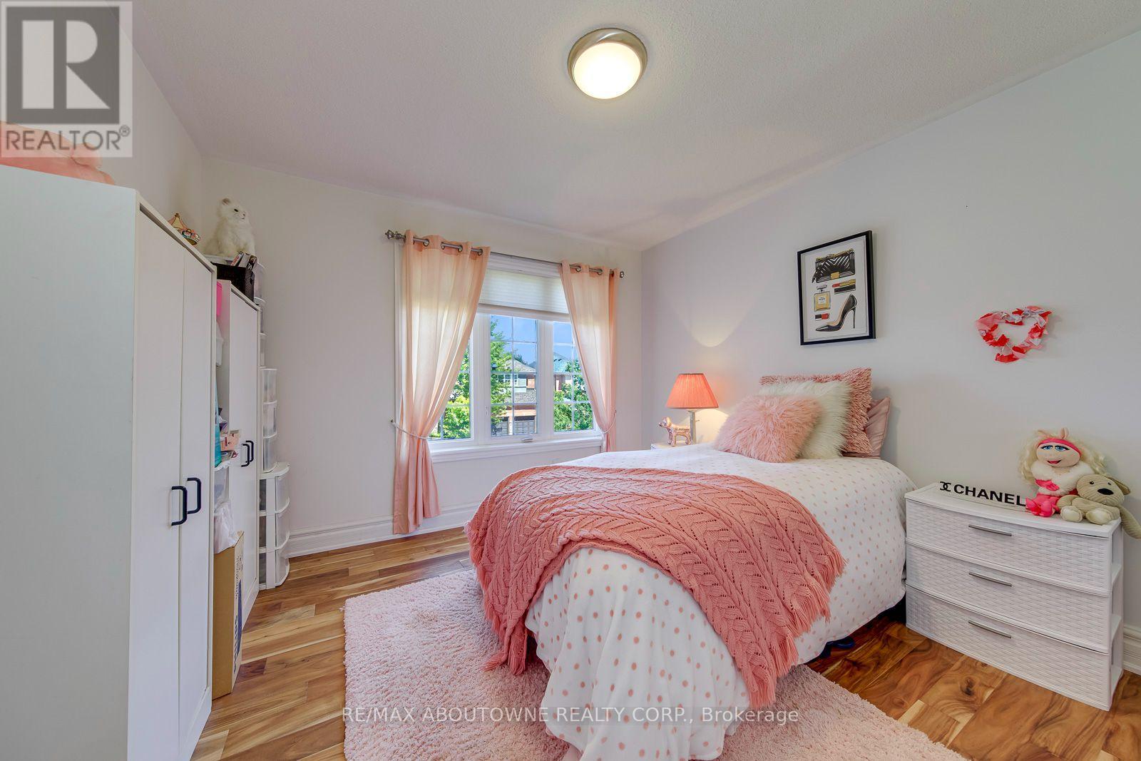 2380 WOODCREST DRIVE - Image 30