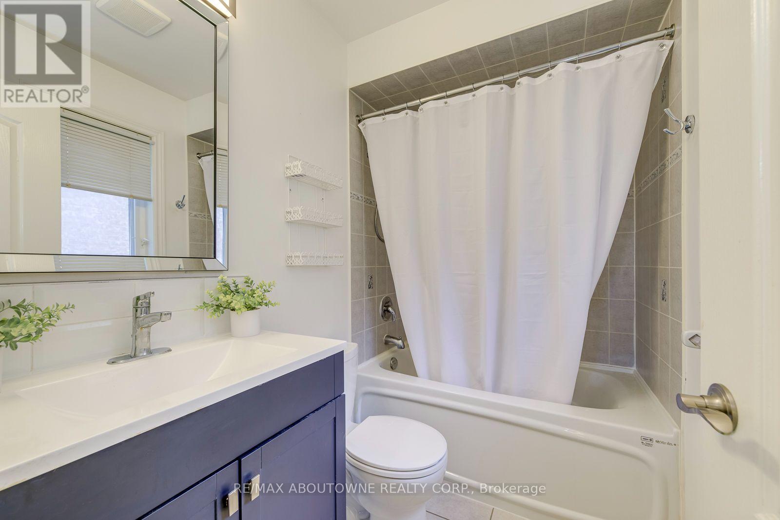 2380 WOODCREST DRIVE - Image 36