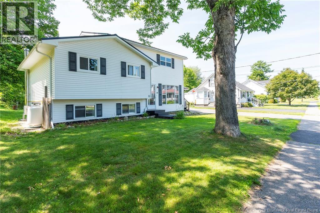 16 Elm Street, St. Stephen — photo 2