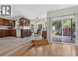 94 Sandalwood Drive, photo 10
