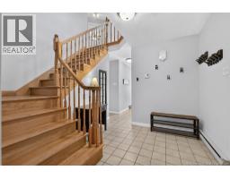 94 Sandalwood Drive, photo 18