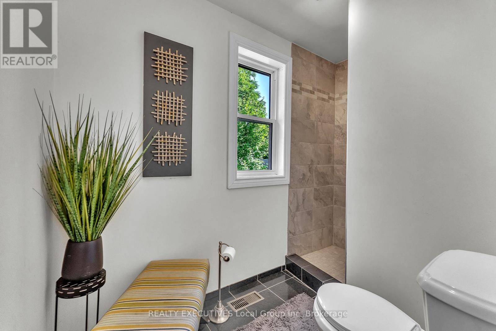 2899 HIGHWAY 11 N - Image 35