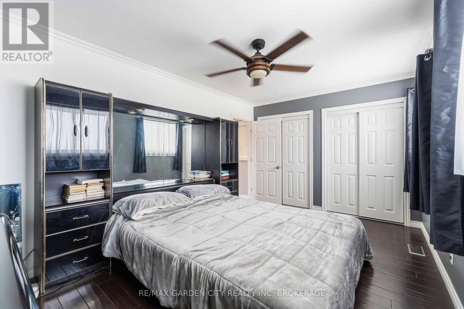 147 CAIRNS CRESCENT - 26