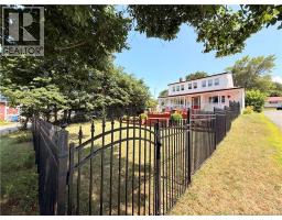 Bath (# pieces 1-6) - 1512 Water Street, Miramichi, NB E1N1A6 Photo 6