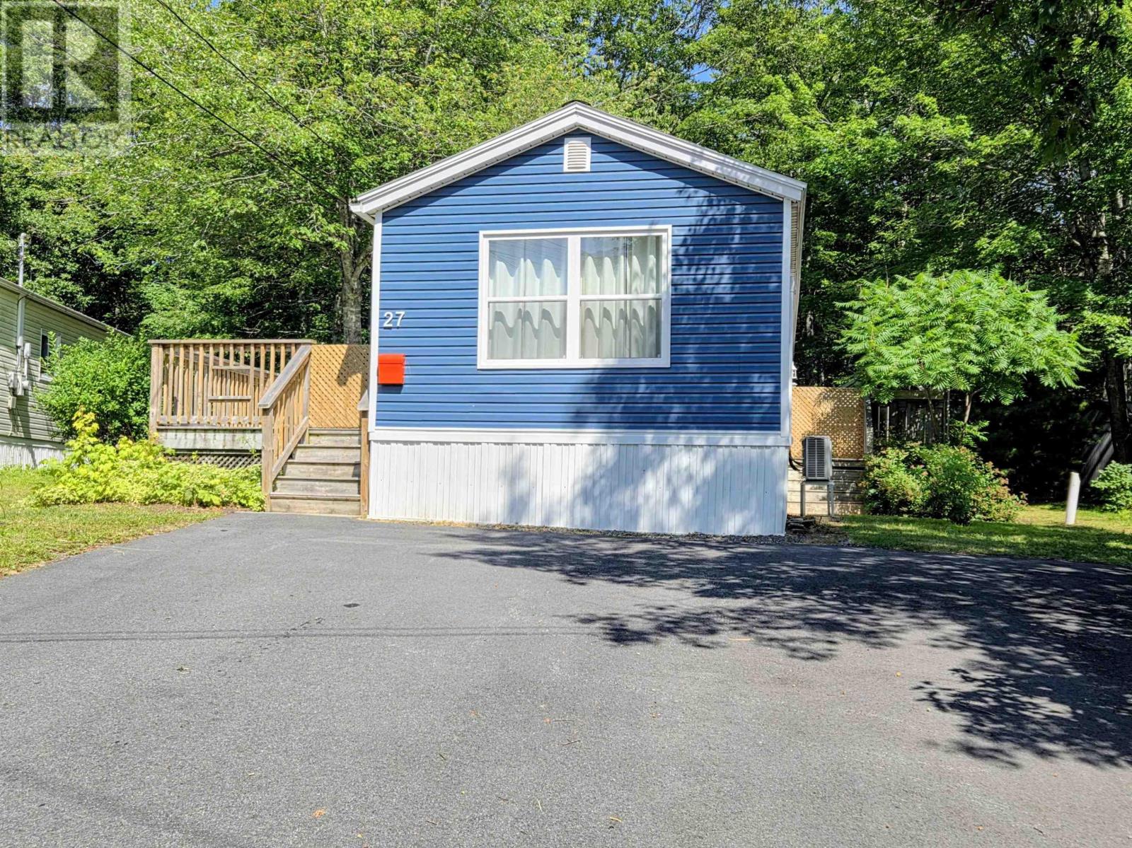 27 Spring Crescent
