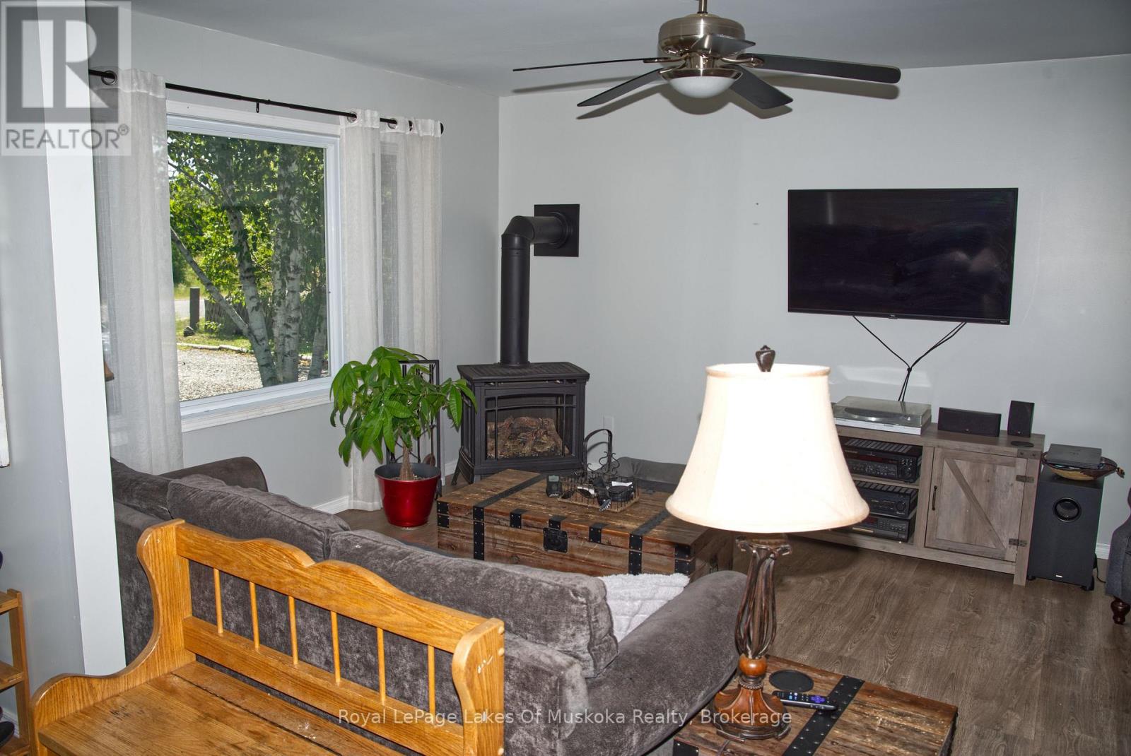 52 SUNSHINE STREET - 9