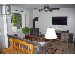 52 Sunshine Street, South River, ON P0A1Z0 Photo 9